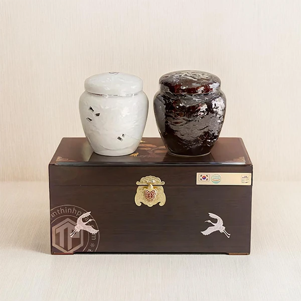 Cao hắc sâm đông trùng hạ thảo Hàn Quốc hộp gỗ 2 hũ x 500g