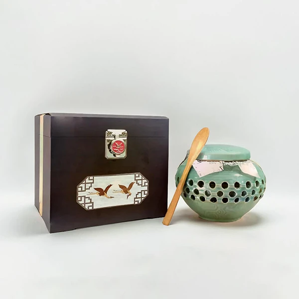 Cao hồng sâm Hoàng Đế Hàn Quốc hộp quà tặng đặc biệt hũ 500g