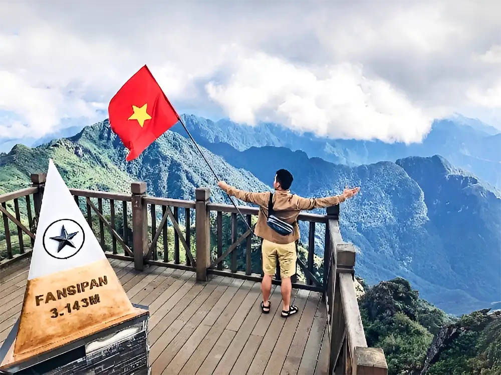 “Thành phố mờ sương” Sapa