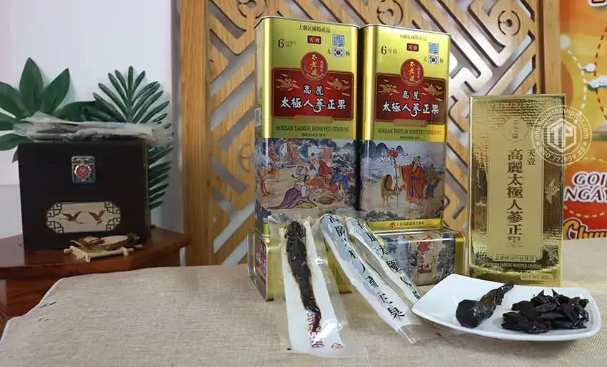 Thái cực sâm tẩm mật ong Daedong Hàn Quốc hộp 600g Thái cực sâm tẩm mật ong Daedong Hàn Quốc hộp 600g