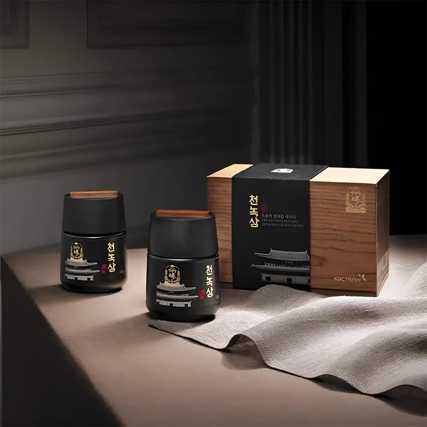 Các sản phẩm sâm của thương hiệu KGC có thiết kế bao bì rất sang trọng Các sản phẩm sâm của thương hiệu KGC có thiết kế bao bì rất sang trọng