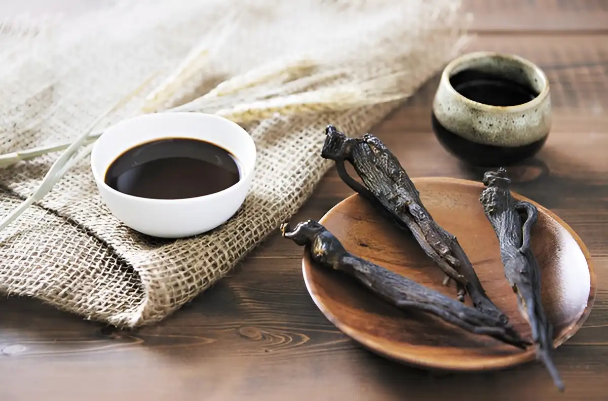 Tùy nhu cầu hoặc thể trạng sức khỏe mà bạn có thể cân nhắc chọn hồng sâm hay hắc sâm Tùy nhu cầu hoặc thể trạng sức khỏe mà bạn có thể cân nhắc chọn hồng sâm hay hắc sâm