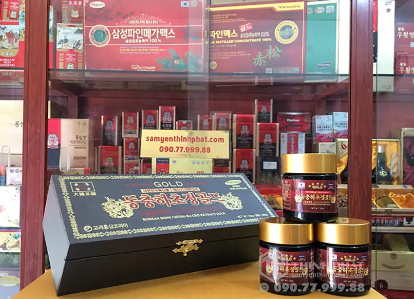 Cao Đông Trùng Hạ Thảo Hàn Quốc Gold hộp gỗ 3 lọ x 120g Cao Đông Trùng Hạ Thảo Hàn Quốc Gold hộp gỗ 3 lọ x 120g