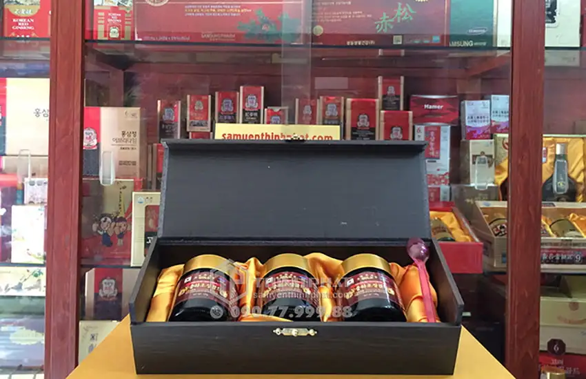 Cao Đông Trùng Hạ Thảo Hàn Quốc Gold hộp gỗ 3 lọ x 120g Cao Đông Trùng Hạ Thảo Hàn Quốc Gold hộp gỗ 3 lọ x 120g