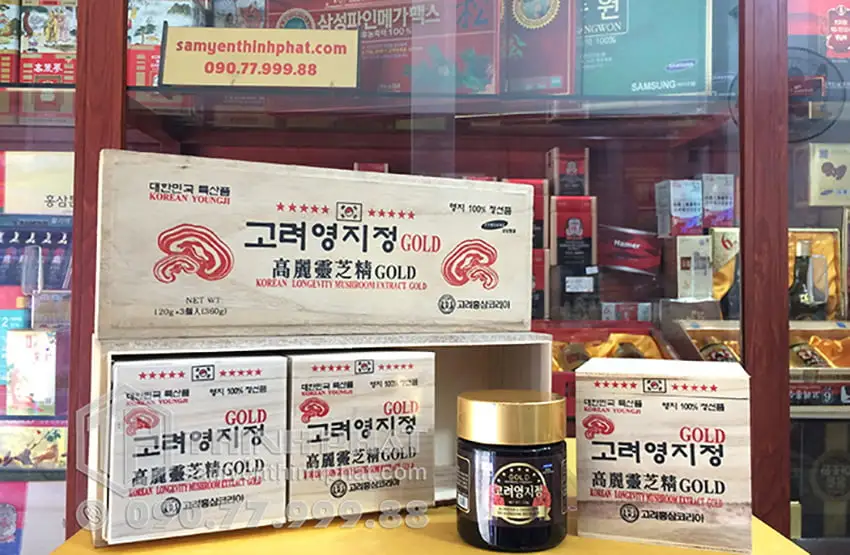 Cao linh chi sao đỏ Hàn Quốc Gold hộp gỗ 3 lọ x 120g Cao linh chi sao đỏ Hàn Quốc Gold hộp gỗ 3 lọ x 120g