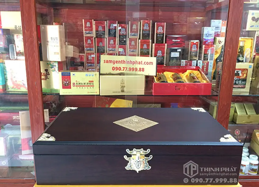 Cao hồng sâm Hàn Quốc hộp gỗ 4 lọ x 250g Cao hồng sâm Hàn Quốc hộp gỗ 4 lọ x 250g