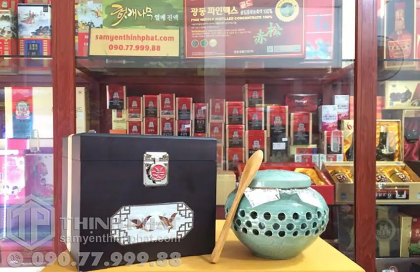 Cao hồng sâm Hoàng Đế Hàn Quốc hộp quà tặng đặc biệt hũ 500g Cao hồng sâm Hoàng Đế Hàn Quốc hộp quà tặng đặc biệt hũ 500g