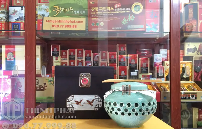 Cao hồng sâm Hoàng Đế Hàn Quốc hộp quà tặng đặc biệt hũ 500g Cao hồng sâm Hoàng Đế Hàn Quốc hộp quà tặng đặc biệt hũ 500g