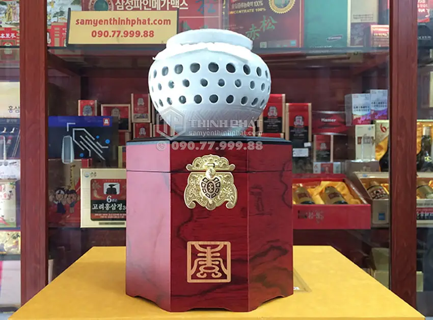 Cao hồng sâm hoàng hậu Hàn Quốc hộp quà tặng đặc biệt hũ 500g