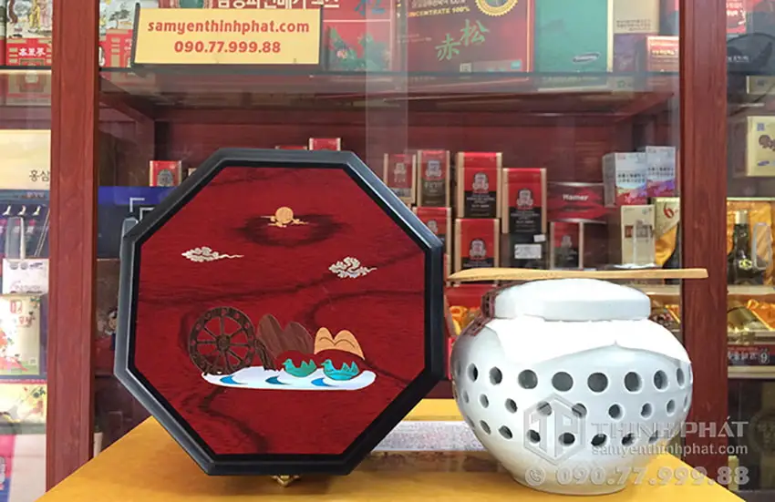 Cao hồng sâm hoàng hậu Hàn Quốc hộp quà tặng đặc biệt hũ 500g