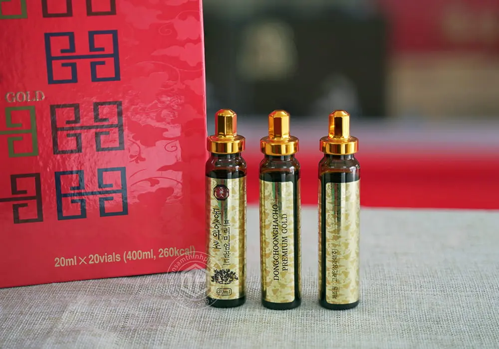 Nước đông trùng hạ thảo Hàn Quốc hộp 20 ống Nước đông trùng hạ thảo Hàn Quốc hộp 20 ống