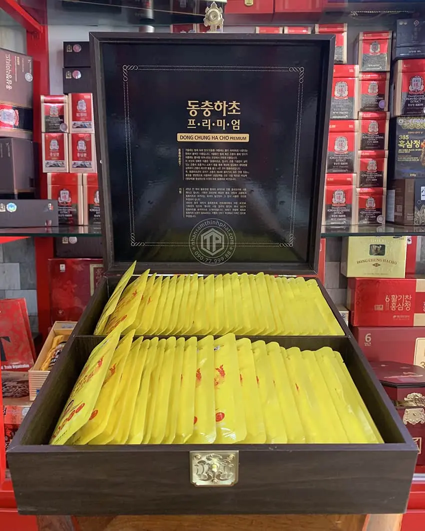 Nước đông trùng hạ thảo Hàn Quốc hộp 60 gói Nước đông trùng hạ thảo Hàn Quốc hộp 60 gói