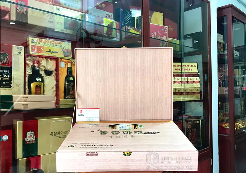 Nước đông trùng hạ thảo Hàn Quốc hộp gỗ 60 gói Nước đông trùng hạ thảo Hàn Quốc hộp gỗ 60 gói