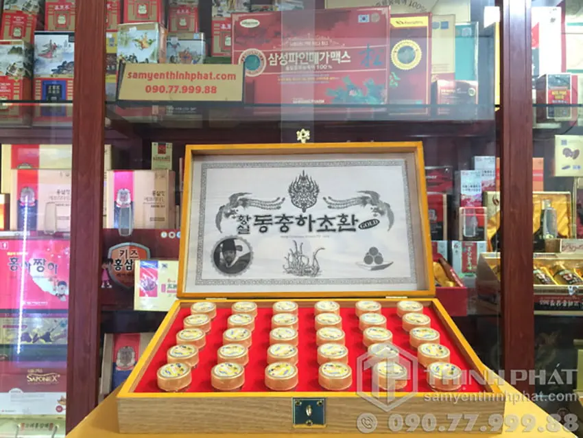 Viên đông trùng hạ thảo Hàn Quốc hộp gỗ vàng 30 viên Viên đông trùng hạ thảo Hàn Quốc hộp gỗ vàng 30 viên