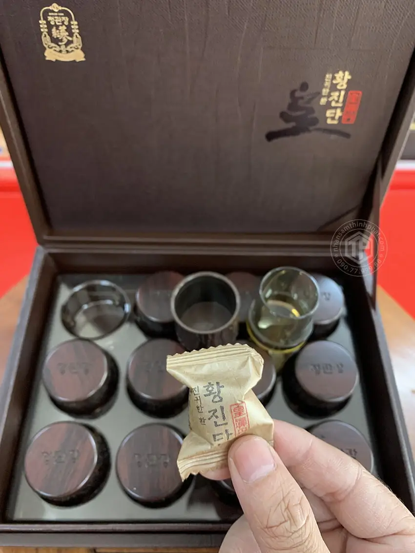 Hồng sâm linh đan KGC Hwangjidan Jung Kwan Jang 12 viên