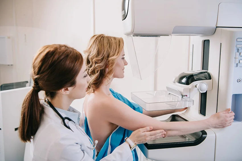Phụ nữ sau 40 tuổi nên thực hiện siêu âm tuyến vú Phụ nữ sau 40 tuổi nên thực hiện siêu âm tuyến vú