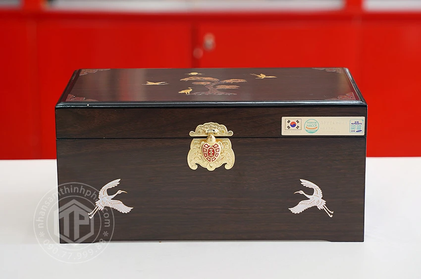 Cao hắc sâm đông trùng hạ thảo Hàn Quốc hộp gỗ 2 hũ x 500g Cao hắc sâm đông trùng hạ thảo Hàn Quốc hộp gỗ 2 hũ x 500g