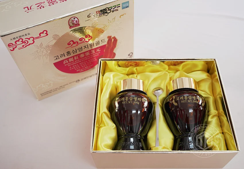 Cao hồng sâm linh chi Hàn Quốc Gold hộp 2 lọ x 300g Cao hồng sâm linh chi Hàn Quốc Gold hộp 2 lọ x 300g