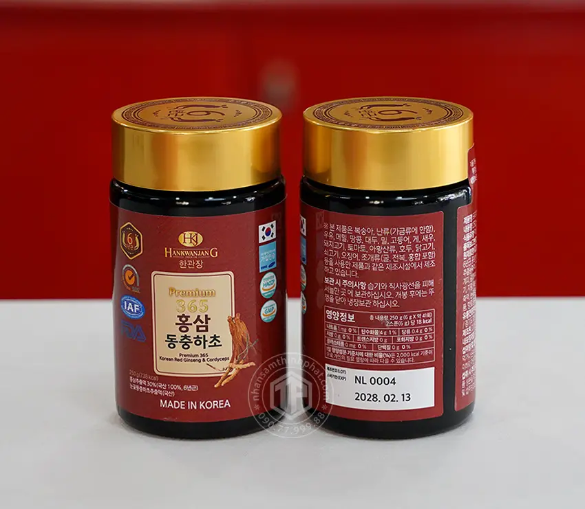 Cao hồng sâm đông trùng hạ thảo Hàn Quốc hộp 2 lọ x 250g Cao hồng sâm đông trùng hạ thảo Hàn Quốc hộp 2 lọ x 250g