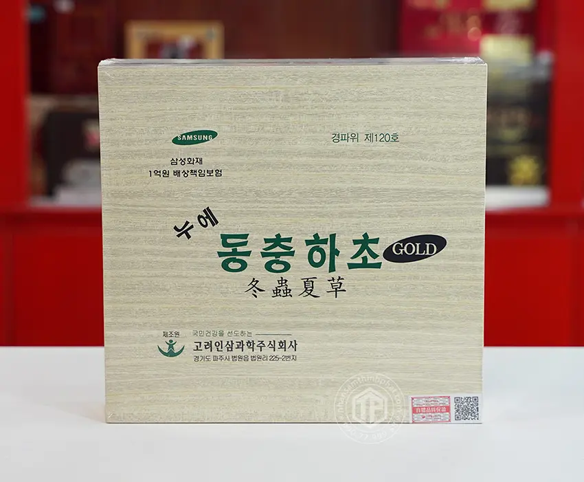 Nước đông trùng hạ thảo Hàn Quốc hộp gỗ 60 gói Nước đông trùng hạ thảo Hàn Quốc hộp gỗ 60 gói